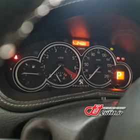 کاور صفحه کیلومتر پژو 206 - کربن مشکی - طرح GTI - کد 10952